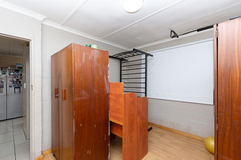 3 Bedroom Property for Sale in Westridge Western Cape